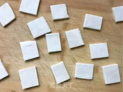 Make A thousand layers of almond soufflé step 4