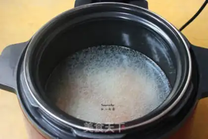 Make Shrimp rice congee step 3