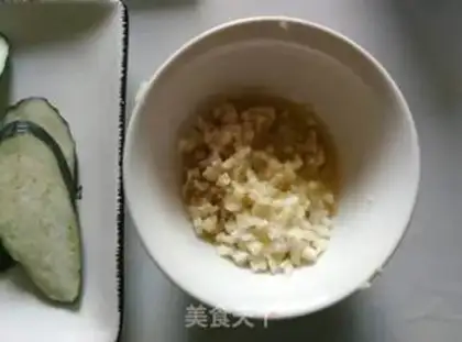 Make Garlic cheese and cheese step 1