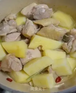 Make A nine-storey chicken and potatoes step 5
