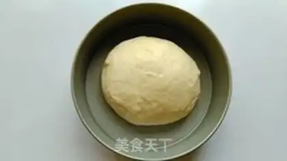 Make Strawberry cheese bag step 5