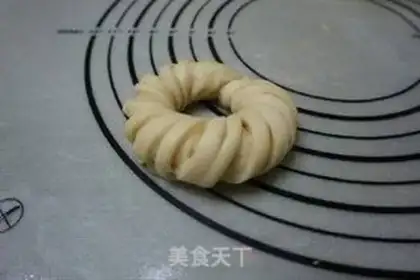 Make Chinese honey milk bread step 8