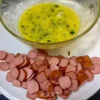 Make Sausage fried eggs step 1