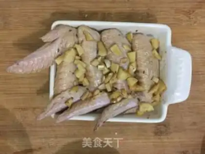 Make Garlic roast chicken wings step 4