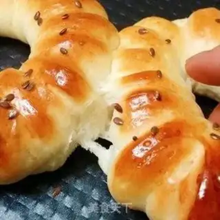 Make Chinese honey milk bread step 13
