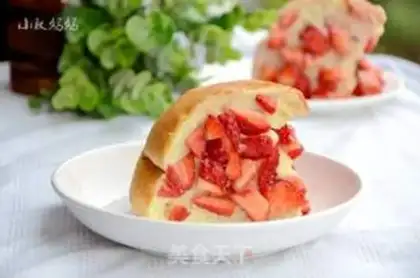 Make Strawberry cheese bag step 15