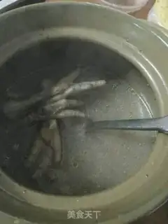 Make Boots, peanuts, chicken feet step 3