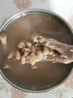 Make Boots, peanuts, chicken feet step 4
