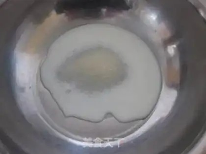 Make Cranberry Swiss roll step 2