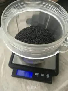 Make Black-gold sandbag step 2