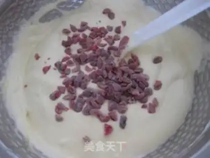 Make Cranberry Swiss roll step 14