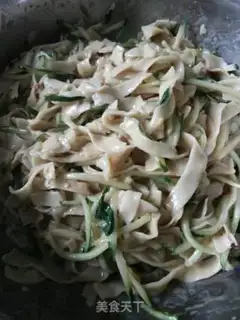 Make The green bean noodles step 0