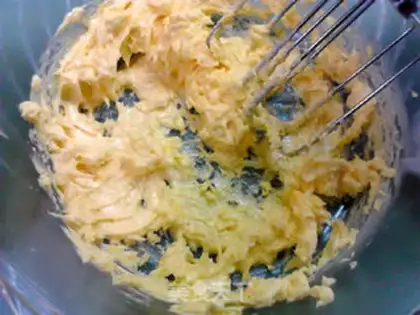 Make Pineapple-free kernel cake step 4