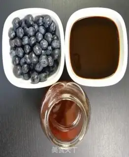 Make Blueberry gravy step 0