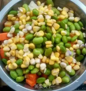 Make Pineapple rice step 0