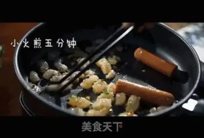 Make Delicious shrimp egg rolls step 2