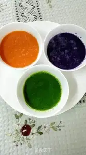 Make The baby eats vegetable noodles step 2