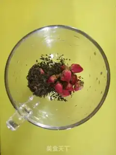 Make Rose milk tea step 0