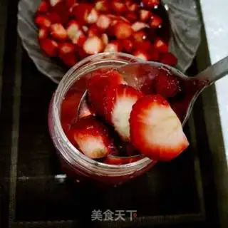 Make Strawberry sauce step 2