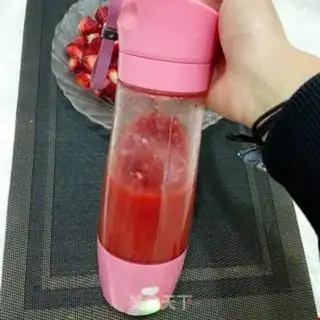 Make Strawberry sauce step 3