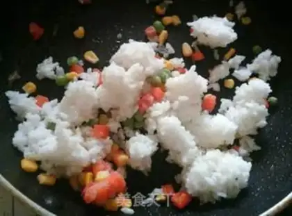Make Bacon cheese and rice step 0