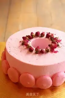 Make Romantic rose cake step 7