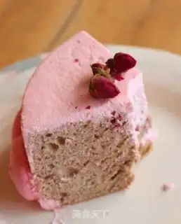 Make Romantic rose cake step 8
