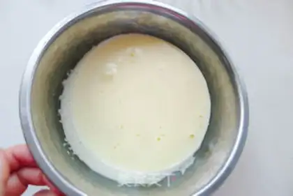 Make Honey on tea Madeline cake step 1