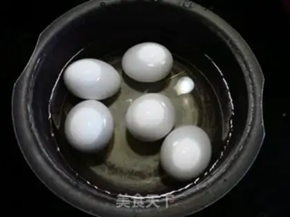Make A halogenated egg step 4