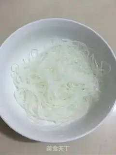 Make Egg fan spinach step 1