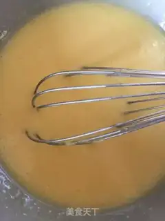 Make A multi-coloured cyclone cake step 13