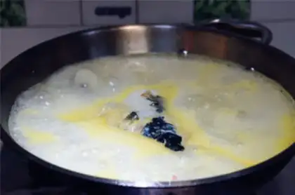 Make Fish head soup step 4