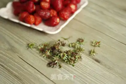 Make Strawberry chocolate ice cream step 2