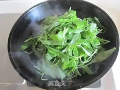 Make Garlic cuisine step 2