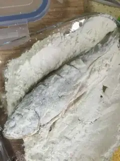 Make Scramble fish step 1