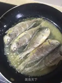 Make Scramble fish step 2