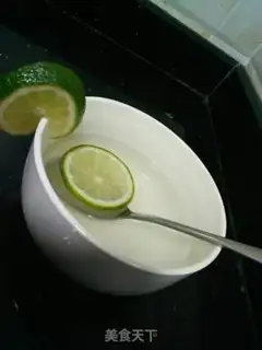 Make Easy honey lemon tea step 2