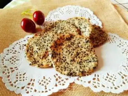 Make Black sesame pretzels step 7