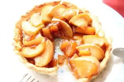 Make Caramel apple pie step 8