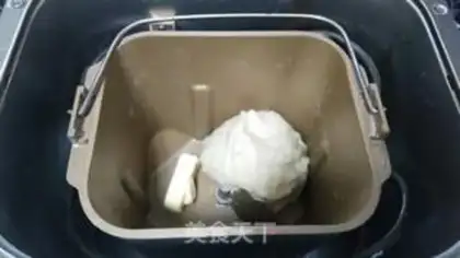 Make Smelting milk hands tore bread step 4