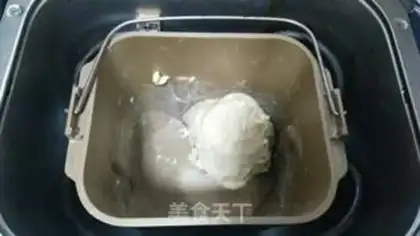 Make Smelting milk hands tore bread step 5