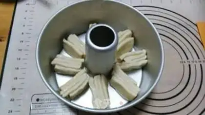 Make Smelting milk hands tore bread step 11