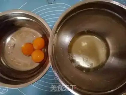 Make Rose sauce, Chi Fung step 0