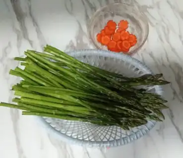 Make Spicy garlic platter step 2