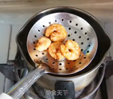 Make Pineapple and shrimp step 8