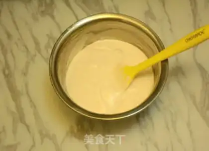 Make Chocolate strawberry mousse step 18