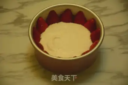 Make Chocolate strawberry mousse step 19