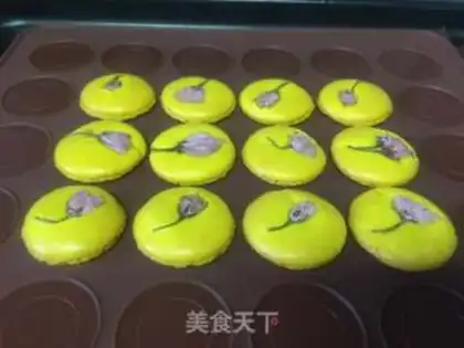 Make Sakura-French Macalon step 10