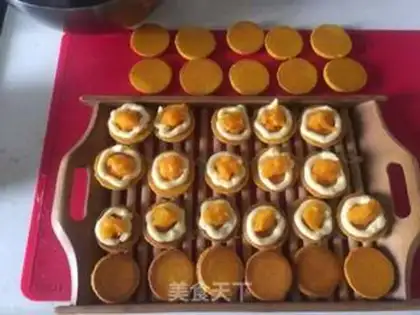 Make Sakura-French Macalon step 14