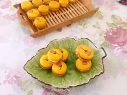 Make Sakura-French Macalon step 18